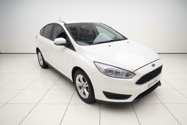 Used Ford Focus 2018 Hatchback Classic 1.6L Automatic Comfort Plus SmartDrive Edition Front Right 45 Deg