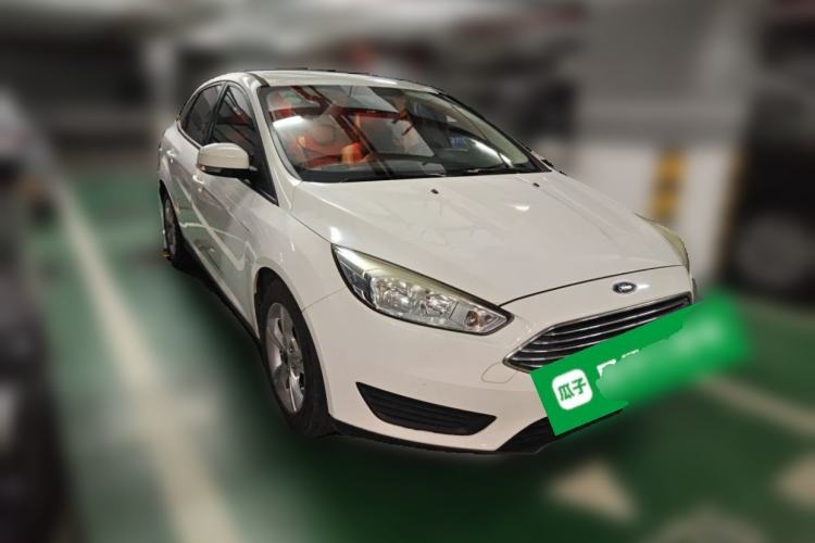 Used Ford Focus 2018 Sedan Classic 1.6L Automatic Comfort Plus Smart Drive Version Front Right 45 Deg