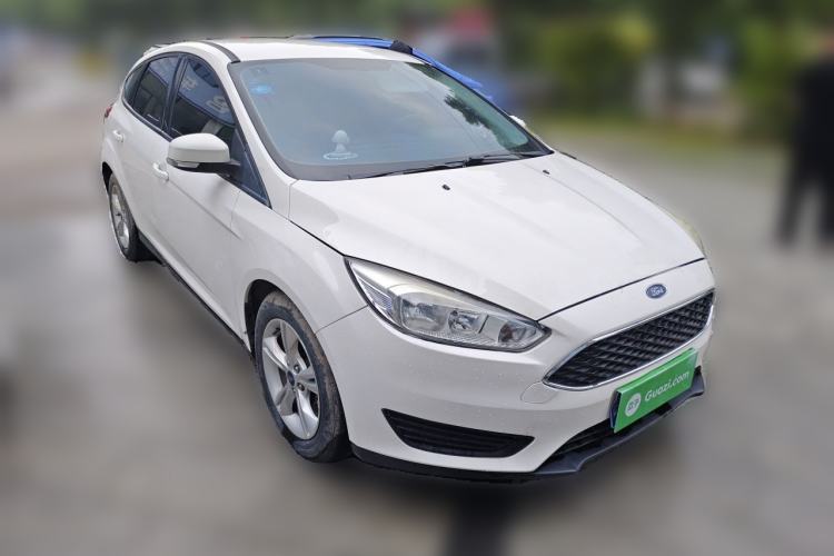 Used Ford Focus 2018 Hatchback Classic 1.6L Automatic Comfort Plus SmartDrive Edition Front Right 45 Deg