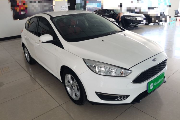 Used Ford Focus 2018 Hatchback Classic 1.6L Automatic Comfort Plus SmartDrive Edition Front Right 45 Deg