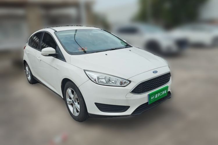 Used Ford Focus 2018 Hatchback Classic 1.6L Manual Comfort Plus SmartDrive Edition Front Right 45 Deg