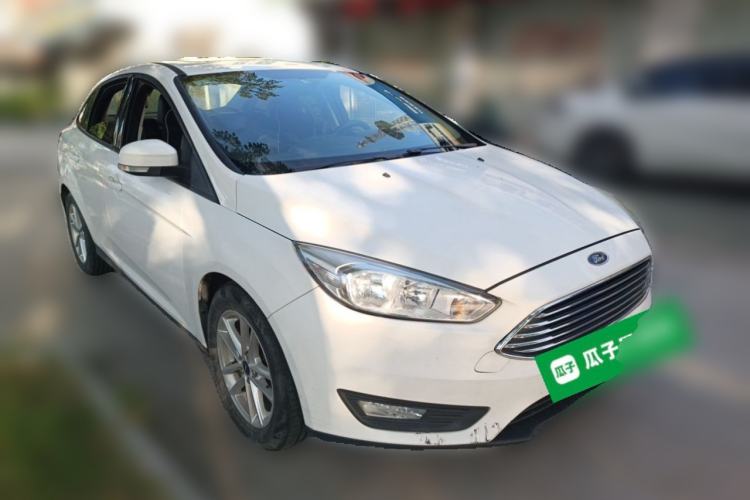 Used Ford Focus 2018 Sedan Classic 1.6L Automatic Trendy SmartDrive Edition Front Right 45 Deg