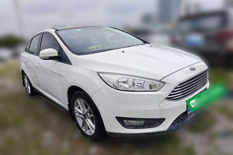 Used Ford Focus 2018 Sedan Classic 1.6L Automatic Trendy SmartDrive Edition Front Right 45 Deg