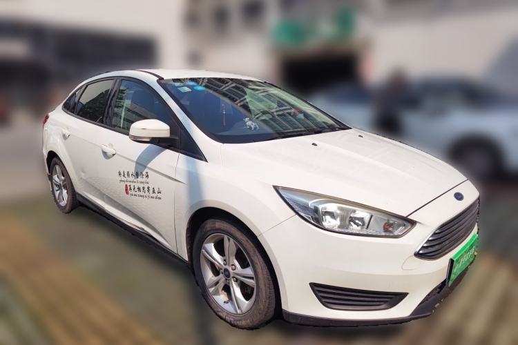 Used Ford Focus 2018 Sedan Classic 1.6L Manual Comfort Plus SmartDrive Edition Front Right 45 Deg
