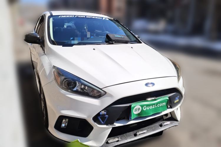 Used Ford Focus 2018 Hatchback Classic 1.6L Automatic Comfort Plus SmartDrive Edition Front Right 45 Deg
