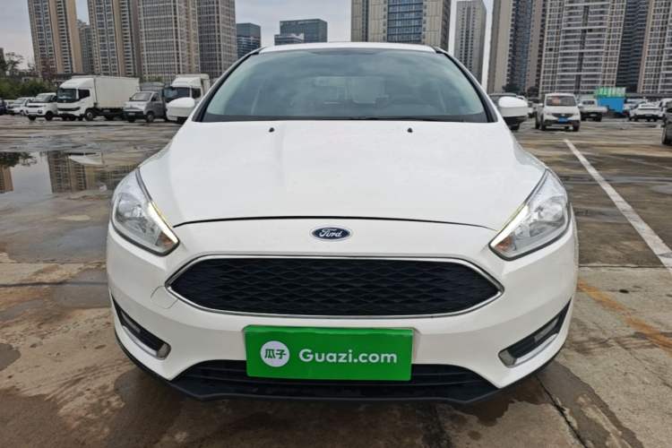 Used Ford Focus 2018 Hatchback Classic EcoBoost 180 Automatic Elite Model Front