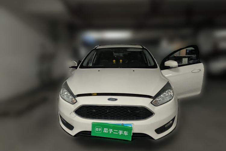 Used Ford Focus 2018 Hatchback Classic 1.6L Automatic Trendy SmartDrive Edition Front