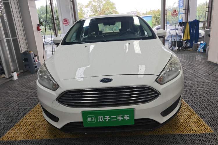 Used Ford Focus 2018 Sedan Classic 1.6L Automatic Comfort Plus Smart Drive Version Front