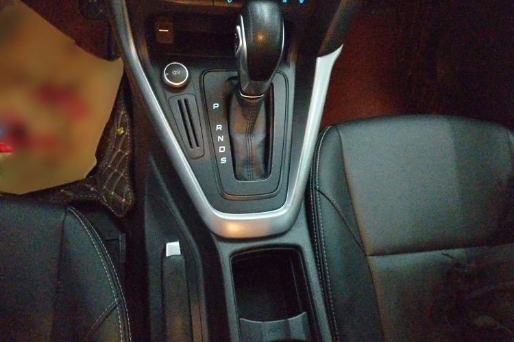 Used Ford Focus 2018 Hatchback Classic 1.6L Automatic Comfort Plus SmartDrive Edition Gear Lever
