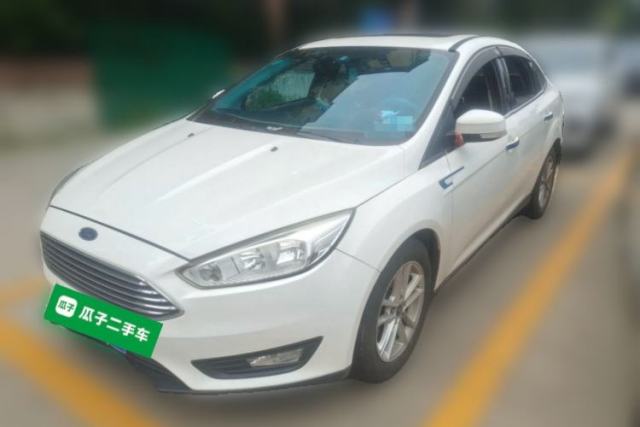 Ojetý Ford Focus 2018 Sedan Classic 1.6L Manual Fashion Edition SmartDrive Version