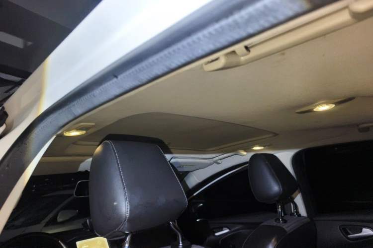Used Ford Focus 2018 Sedan Classic EcoBoost 180 Automatic Elite Model Headliner