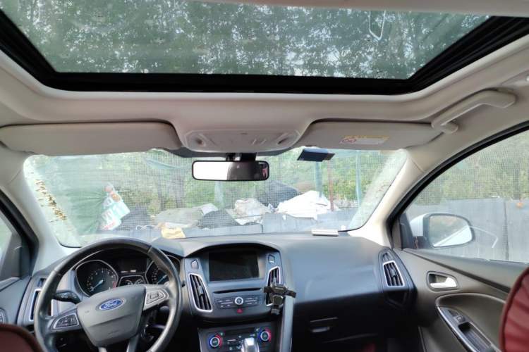 Used Ford Focus 2018 Hatchback Classic EcoBoost 180 Automatic Elite Model Headliner