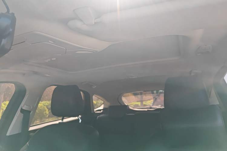 Used Ford Focus 2018 Hatchback Classic 1.6L Automatic Trendy SmartDrive Edition Headliner
