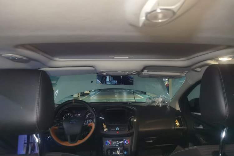 Used Ford Focus 2018 Hatchback Classic EcoBoost 180 Automatic Elite Model Headliner