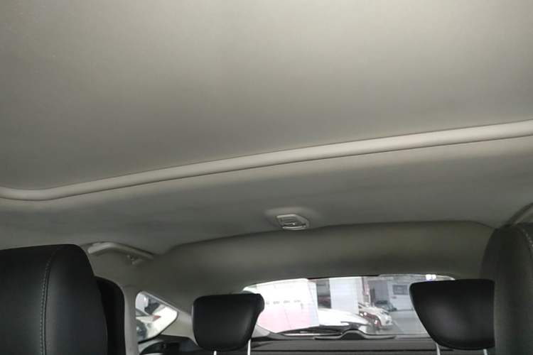 Used Ford Focus 2018 Hatchback Classic EcoBoost 180 Automatic Elite Model Headliner