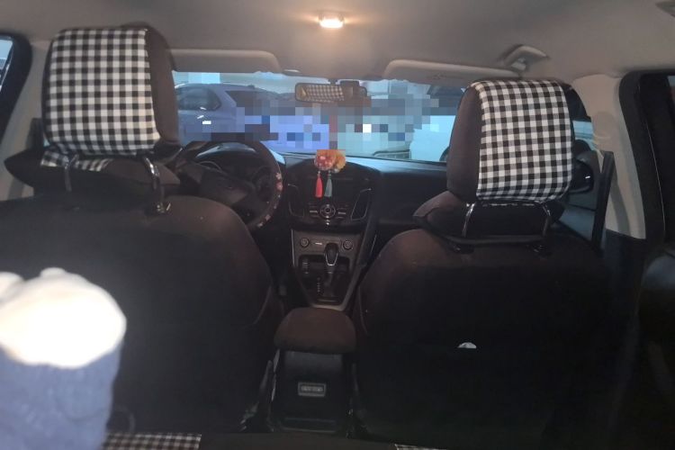 Used Ford Focus 2018 Hatchback Classic 1.6L Automatic Comfort Plus SmartDrive Edition Headliner