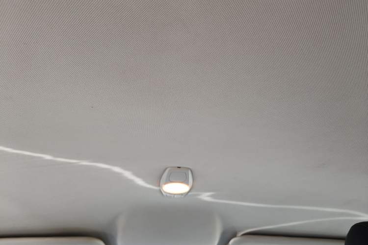 Used Ford Focus 2018 Hatchback Classic 1.6L Automatic Comfort Plus SmartDrive Edition Headliner