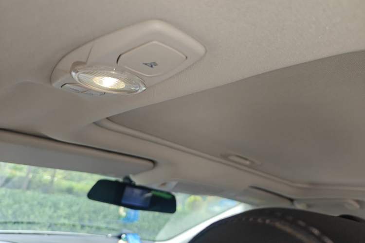 Used Ford Focus 2018 Hatchback Classic 1.6L Automatic Trendy SmartDrive Edition Headliner