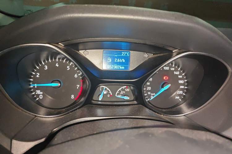 Used Ford Focus 2018 Sedan Classic 1.6L Manual Fashion Edition SmartDrive Version Instrument Cluster