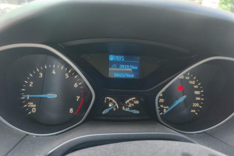 Used Ford Focus 2018 Hatchback Classic 1.6L Automatic Comfort Plus SmartDrive Edition Instrument Cluster