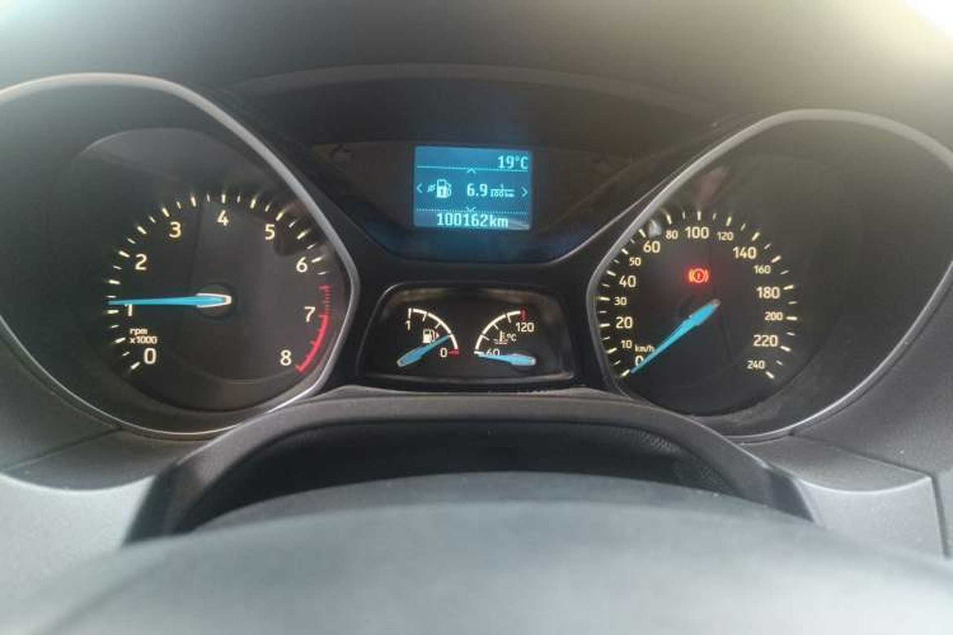 Used Ford Focus 2018 Hatchback Classic 1.6L Manual Fashion Edition SmartDrive Version Instrument Cluster