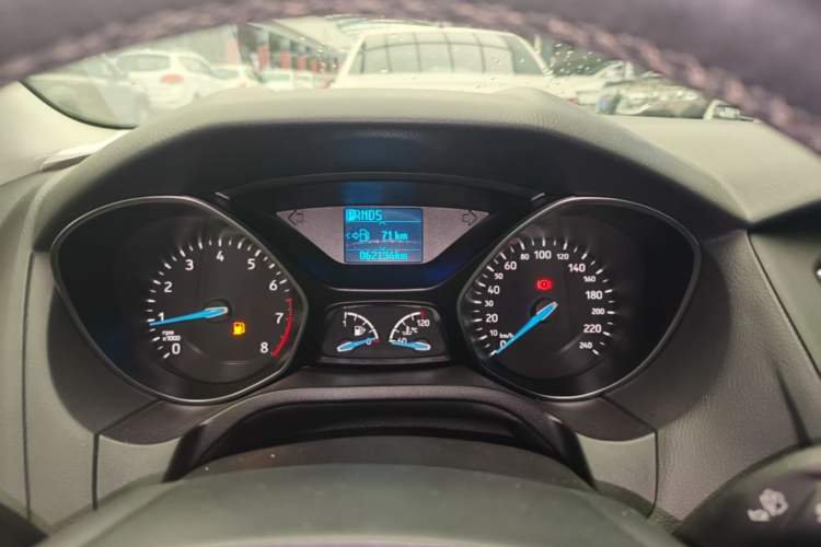 Used Ford Focus 2018 Sedan Classic 1.6L Automatic Trendy SmartDrive Edition Instrument Cluster