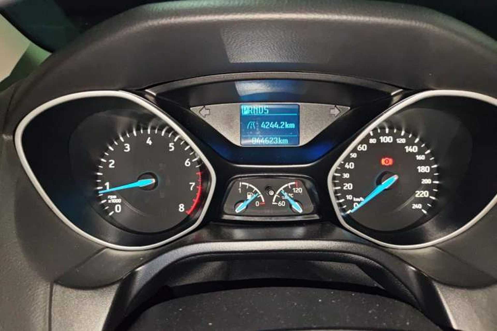 Used Ford Focus 2018 Sedan Classic 1.6L Automatic Comfort Plus Smart Drive Version Instrument Cluster