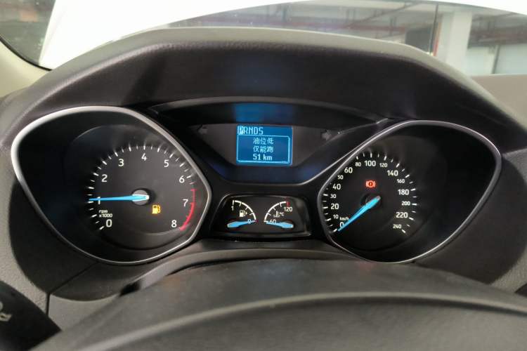Used Ford Focus 2018 Two-Door Classic EcoBoost 125 Automatic Supercharged Style SmartDrive Edition Instrument Cluster