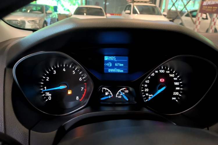 Used Ford Focus 2018 Two-Door Classic EcoBoost 125 Automatic Supercharged Style SmartDrive Edition Instrument Cluster