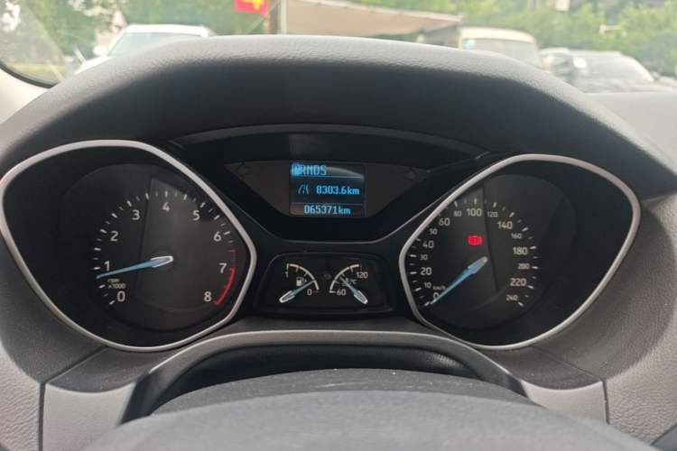 Used Ford Focus 2018 Hatchback Classic 1.6L Automatic Comfort Plus SmartDrive Edition Instrument Cluster