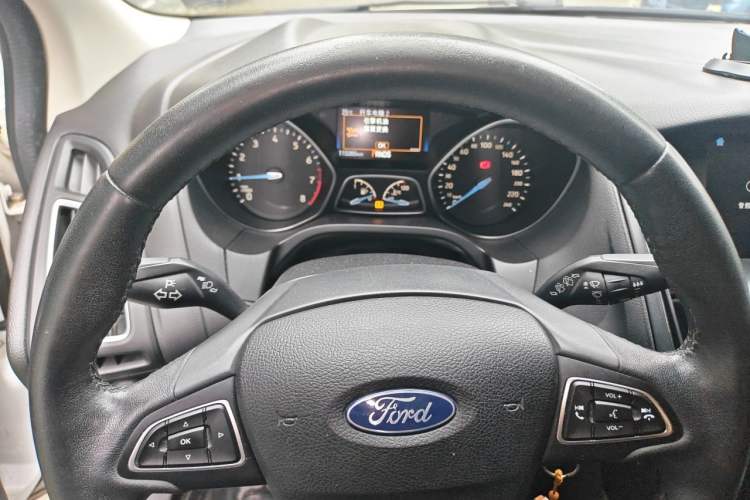 Used Ford Focus 2018 Hatchback Classic EcoBoost 180 Automatic Elite Model Instrument Cluster