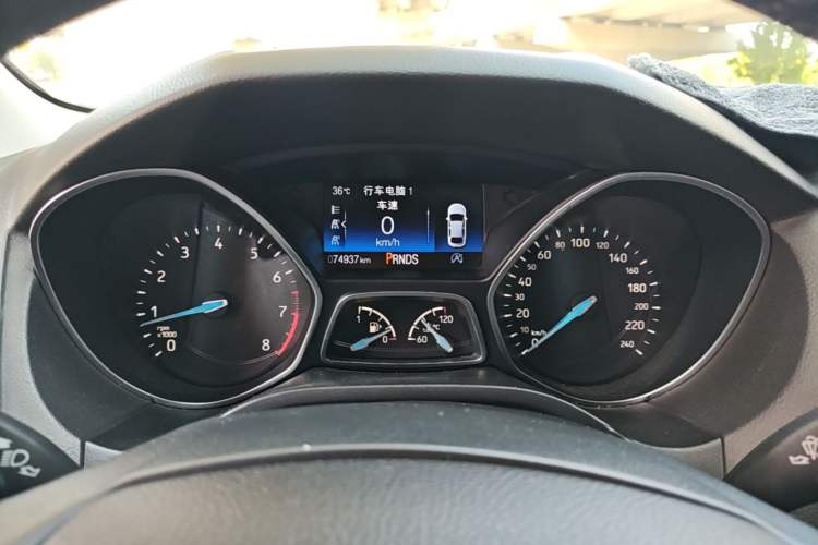 Used Ford Focus 2018 Sedan Classic EcoBoost 180 Automatic Elite Model Instrument Cluster