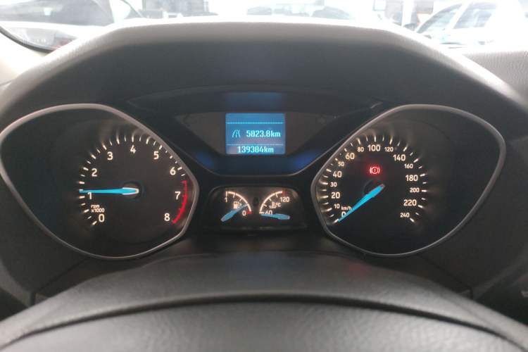 Used Ford Focus 2018 Sedan Classic 1.6L Manual Comfort Plus SmartDrive Edition Instrument Cluster
