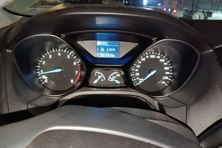 Used Ford Focus 2018 Two-Door Classic EcoBoost 125 Automatic Supercharged Style SmartDrive Edition Instrument Cluster
