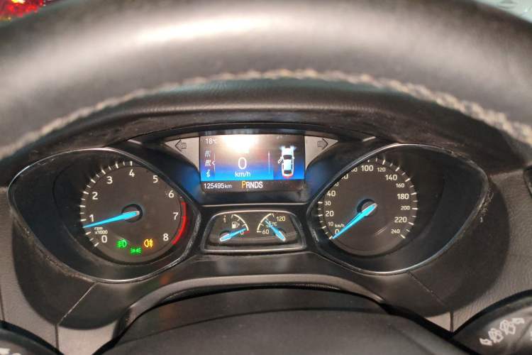 Used Ford Focus 2018 Hatchback Classic EcoBoost 180 Automatic Elite Model Instrument Cluster