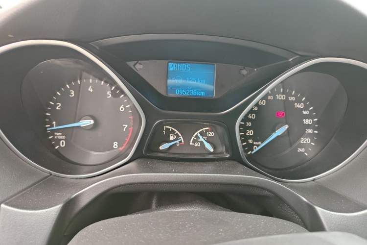Used Ford Focus 2018 Sedan Classic 1.6L Automatic Trendy SmartDrive Edition Instrument Cluster