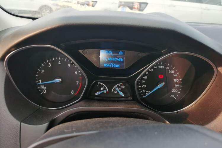 Used Ford Focus 2018 Two-Door Classic EcoBoost 125 Automatic Supercharged Style SmartDrive Edition Instrument Cluster