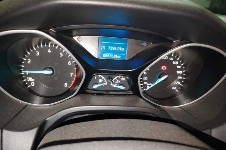Used Ford Focus 2018 Hatchback Classic 1.6L Manual Comfort Plus SmartDrive Edition Instrument Cluster