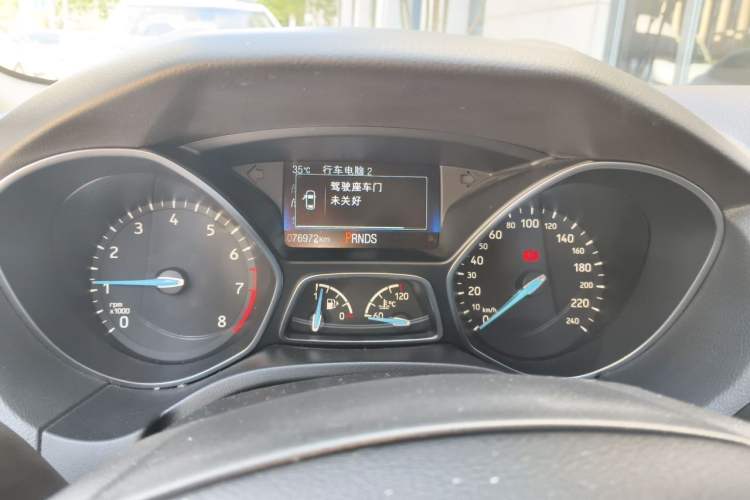 Used Ford Focus 2018 Hatchback Classic EcoBoost 180 Automatic Elite Model Instrument Cluster