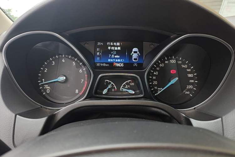 Used Ford Focus 2018 Sedan Classic EcoBoost 180 Automatic Elite Model Instrument Cluster
