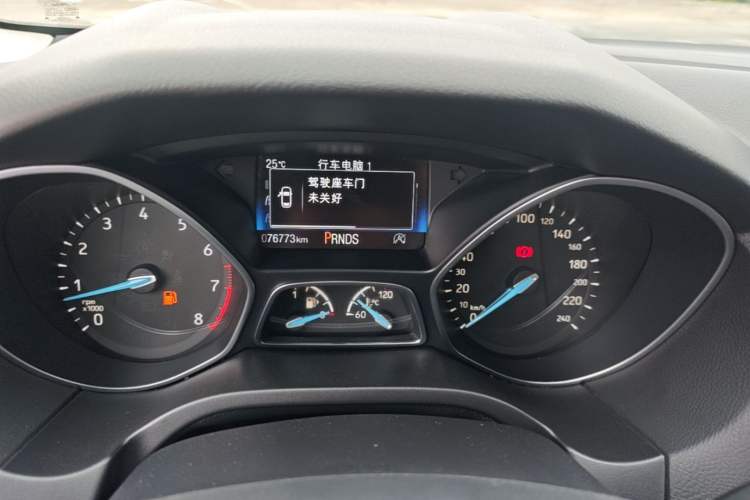 Used Ford Focus 2018 Hatchback Classic EcoBoost 180 Automatic Elite Model Instrument Cluster