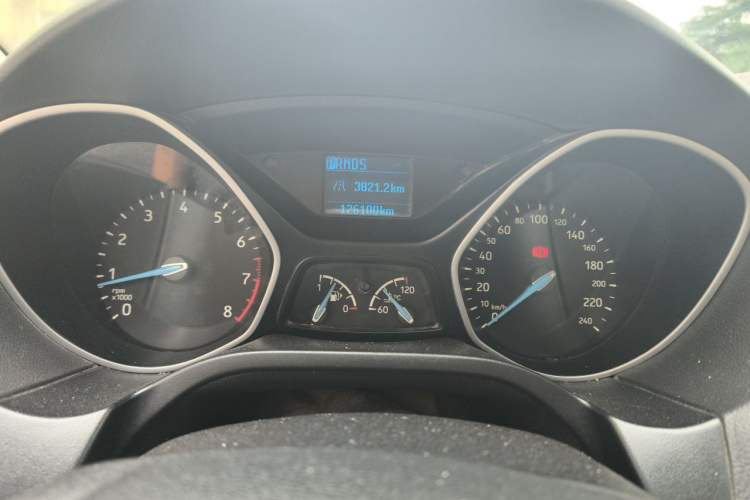 Used Ford Focus 2018 Sedan Classic 1.6L Automatic Comfort Plus Smart Drive Version Instrument Cluster