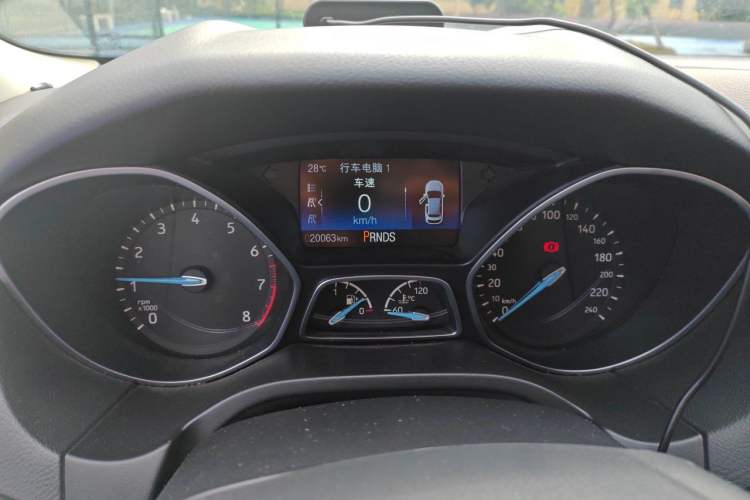 Used Ford Focus 2018 Hatchback Classic EcoBoost 180 Automatic Elite Model Instrument Cluster