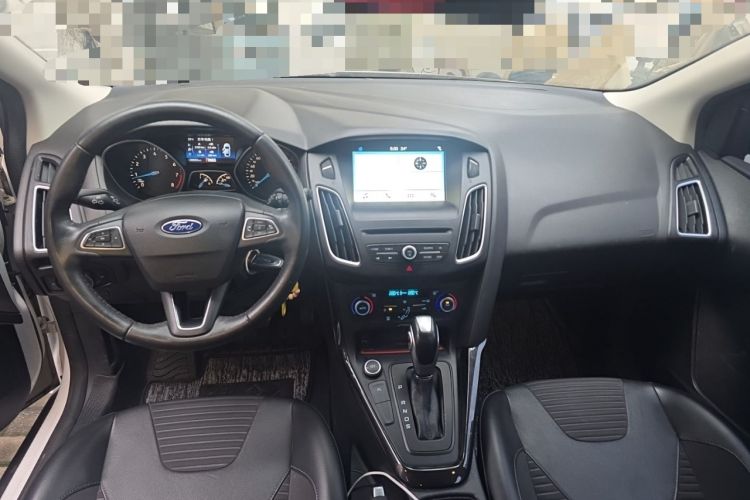 Used Ford Focus 2018 Hatchback Classic EcoBoost 180 Automatic Elite Model Interior 2