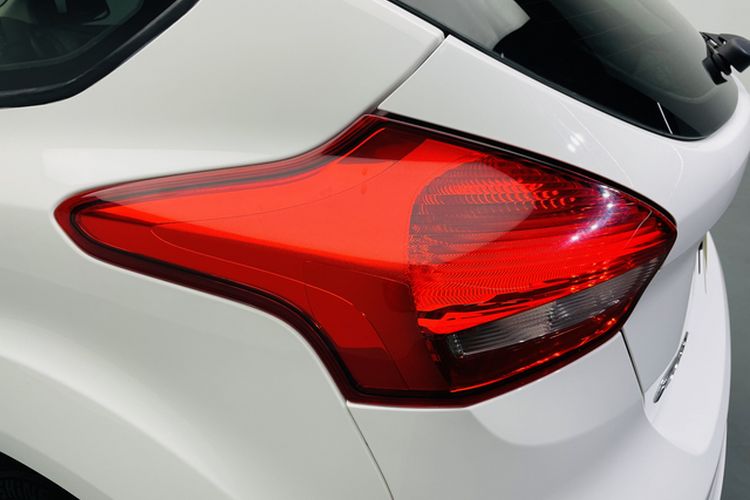 Used Ford Focus 2018 Hatchback Classic 1.6L Automatic Comfort Plus SmartDrive Edition Interior 5