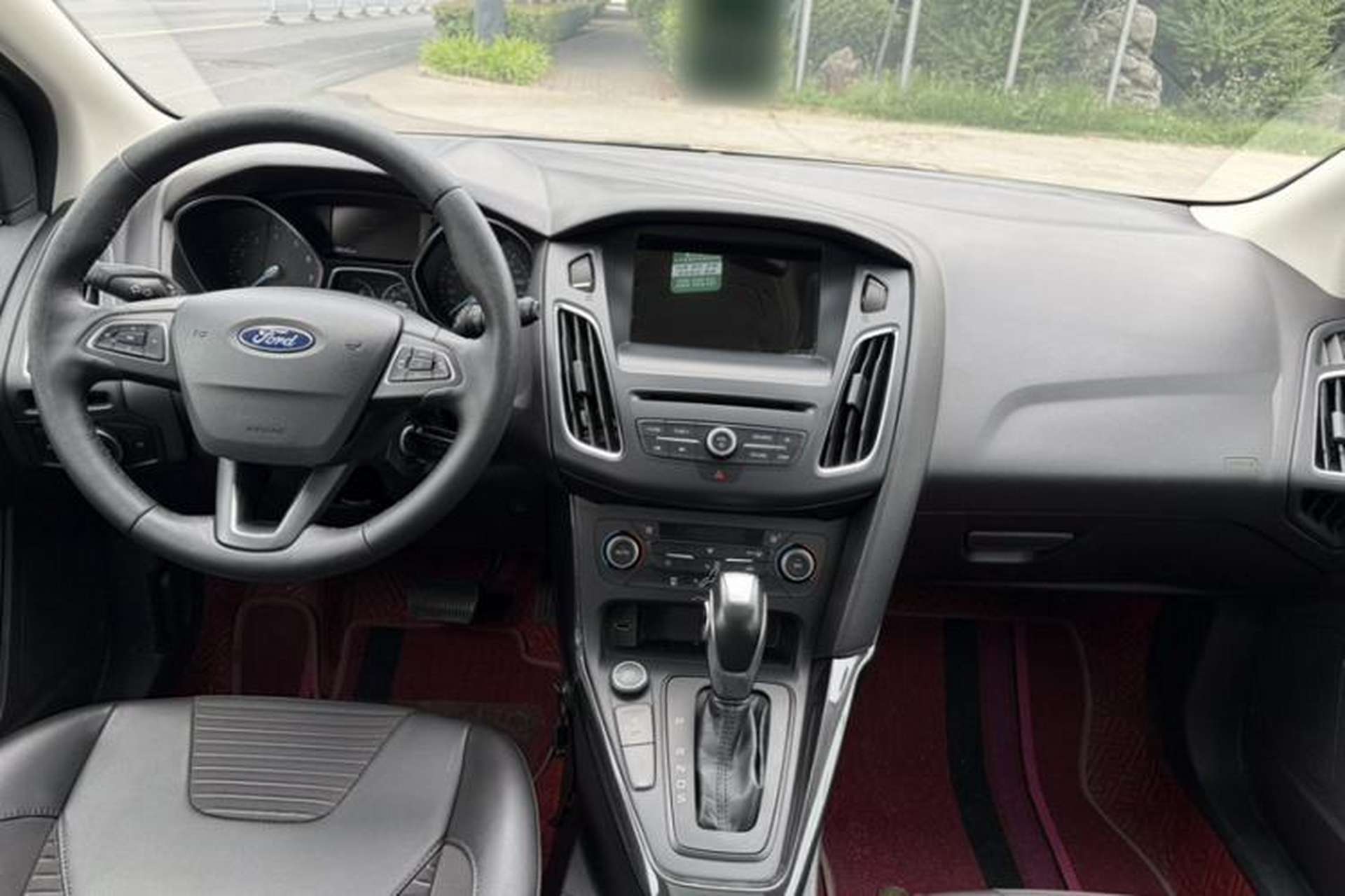 Used Ford Focus 2018 Hatchback Classic EcoBoost 180 Automatic Elite Model Interior 5