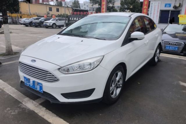 Used Ford Focus 2018 Sedan Classic 1.6L Automatic Comfort Plus Smart Drive Version