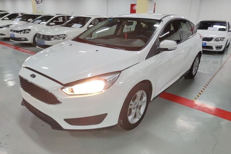 Used Ford Focus 2018 Hatchback Classic 1.6L Automatic Comfort Plus SmartDrive Edition Guazi used car, China used car export, Used car for sale, Used cars, Cheapest cars for sale
