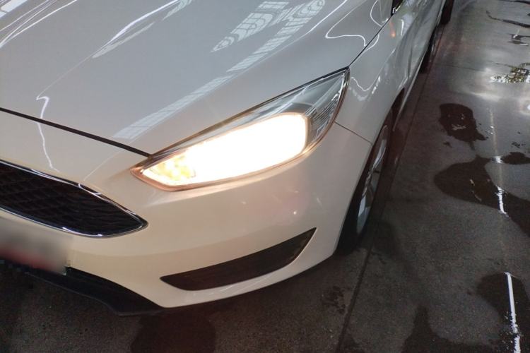 Used Ford Focus 2018 Hatchback Classic 1.6L Automatic Comfort Plus SmartDrive Edition Left Front Headlight