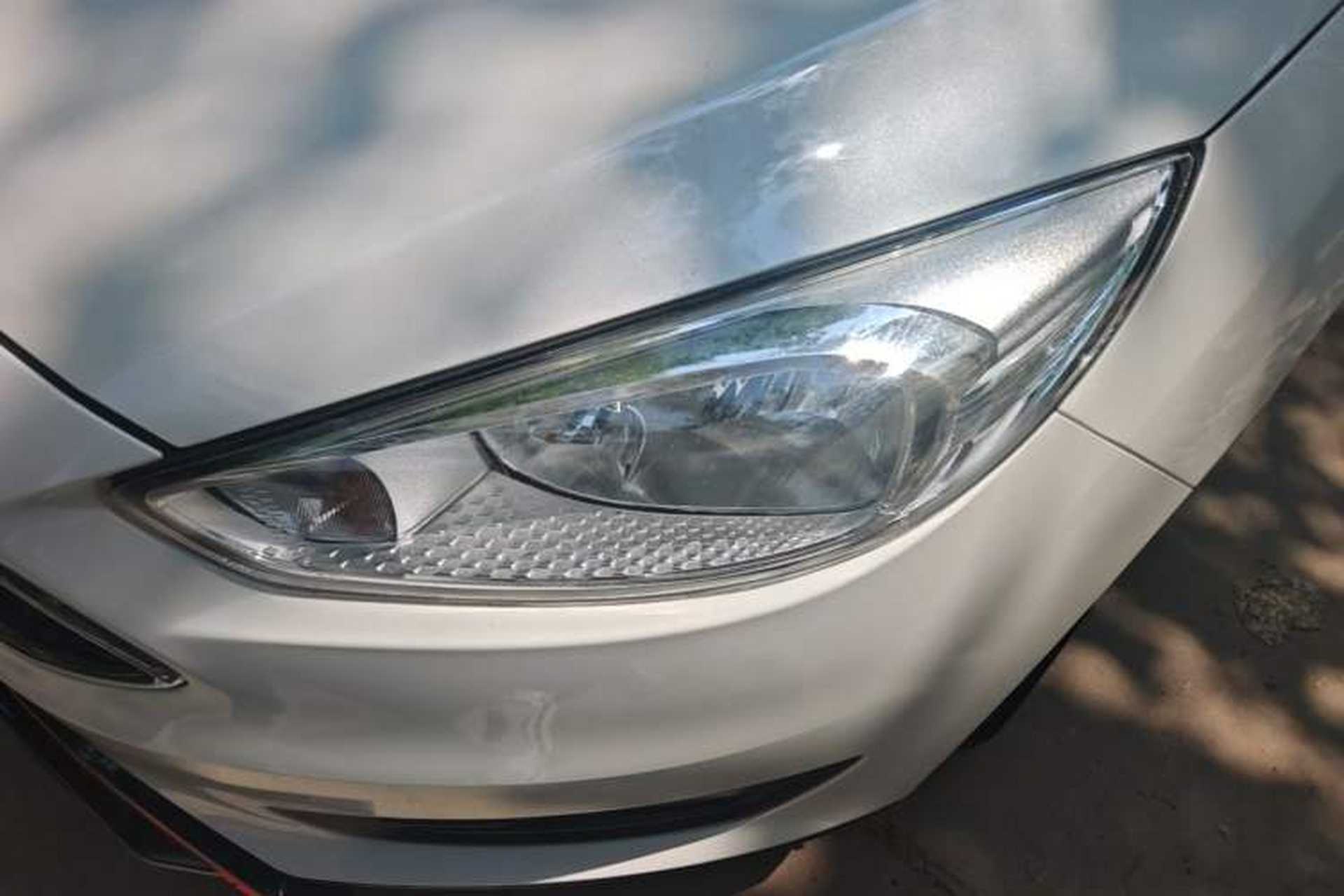 Used Ford Focus 2018 Hatchback Classic 1.6L Automatic Trendy SmartDrive Edition Left Front Headlight
